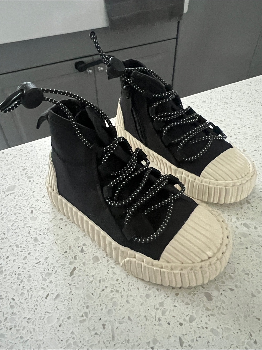 Zara toddler Black High-Top Canvas Sneakers with Cream Ribbed Sole
